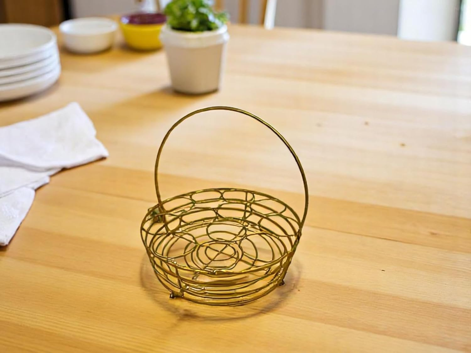 Iron Cup Holder Rack – 31 x 31 x 10cm Golden Metal Beverage Storage, Portable Bottle Carrier Basket for Glasses, Drinkware, and Small Bottles – Reusable Home Bar Organizer, Stylish Beverage. - Image 5